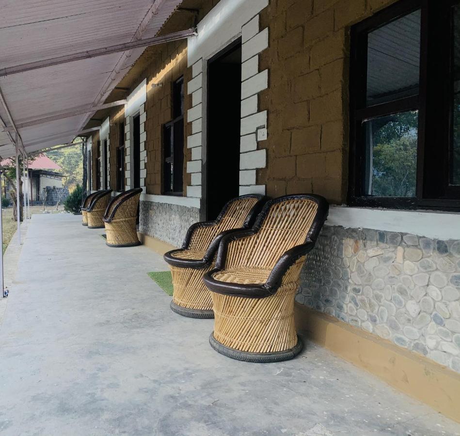 Aura Wildlife Camp And Resorts Marchula Exterior foto